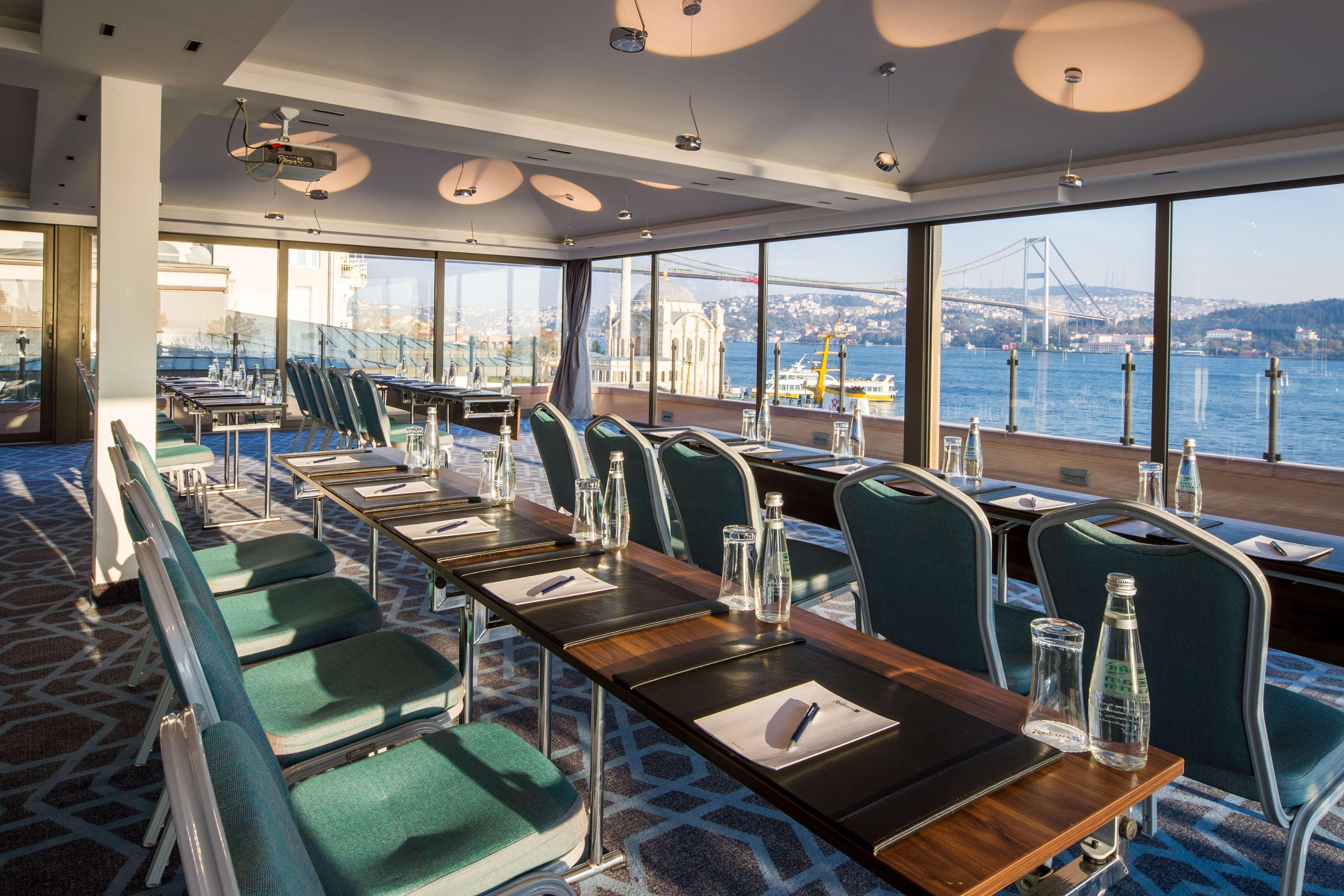 博斯普鲁斯丽笙酒店 伊斯坦布尔 外观 照片 The Marina Room